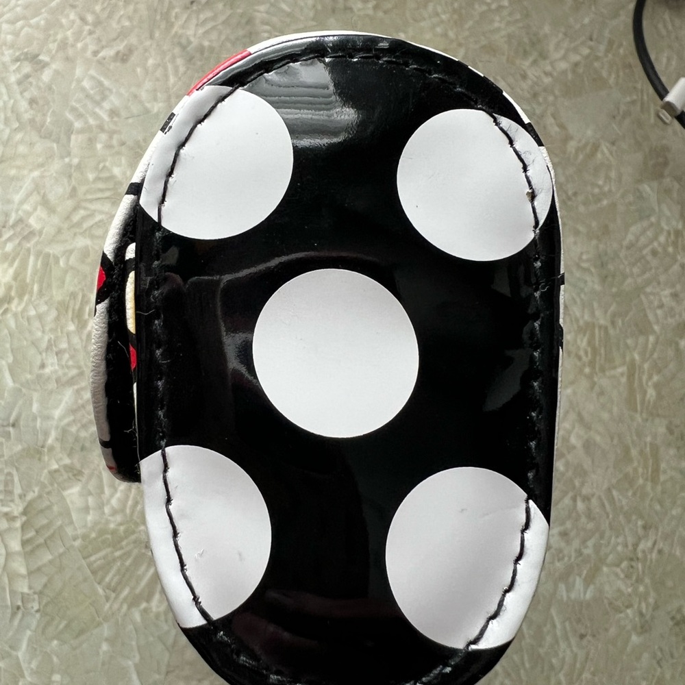 Hello Kitty Sunglasses Case - Picture 4 of 9